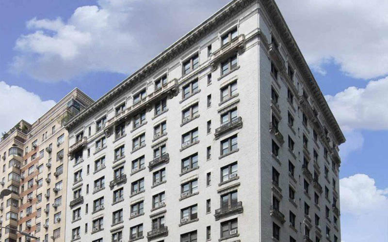 Exterior of 575 West End Avenue building in upper west New York City